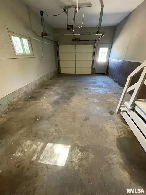 209 E 3rd Ave, Coal Valley, IL 61240 photo 21