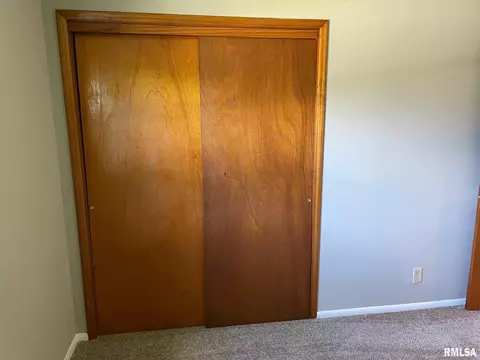 209 E 3rd Ave, Coal Valley, IL 61240 photo 5