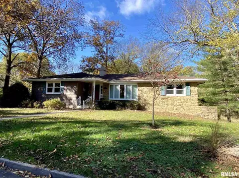 21 Hickory Bow St, Macomb, IL 61455 photo 1