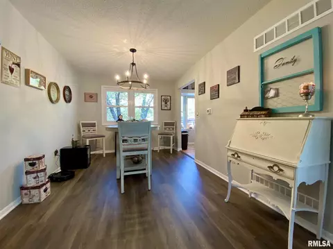 21 Hickory Bow St, Macomb, IL 61455 photo 7
