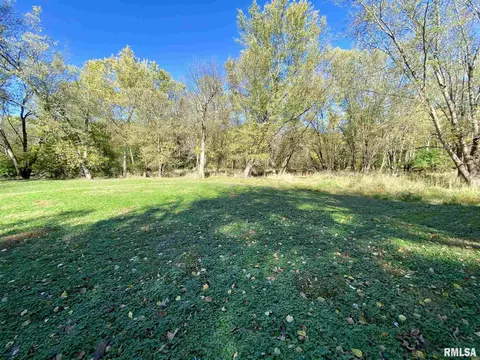 21 Hickory Bow St, Macomb, IL 61455 photo 38
