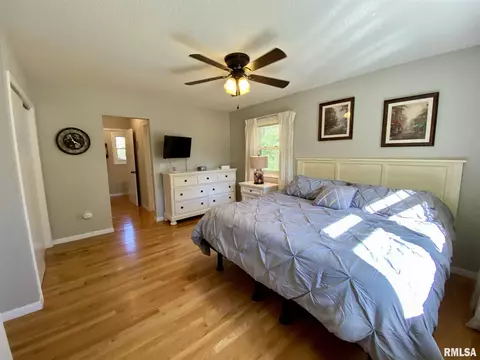 21 Hickory Bow St, Macomb, IL 61455 photo 17