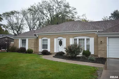 45 Laurel Dr, Canton, IL 61520 photo 1