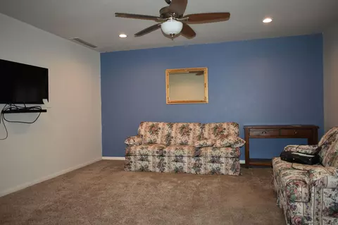 45 Laurel Dr, Canton, IL 61520 photo 12