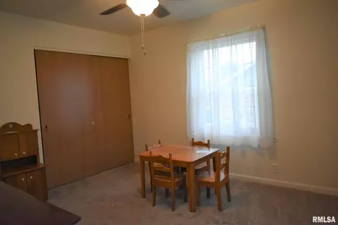 45 Laurel Dr, Canton, IL 61520 photo 19
