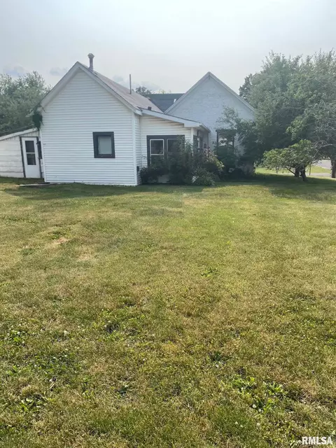 505 S Jackson St, Blandinsville, IL 61420