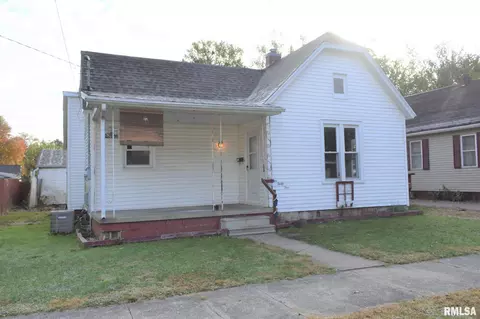 445 N 8th St, Canton, IL 61520 photo 1