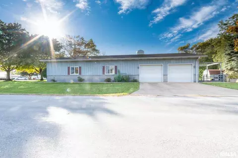 315 E Walnut St, Metamora, IL 61548 photo 3