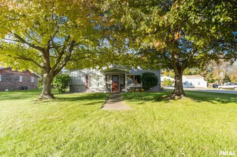 315 E Walnut St, Metamora, IL 61548 photo 2