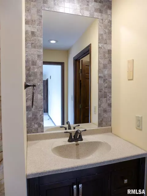 4650 S Tewkesbury Ct, Mapleton, IL 61547 photo 13