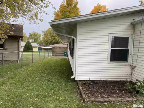 809 Memorial Dr, Macomb, IL 61455 photo 39