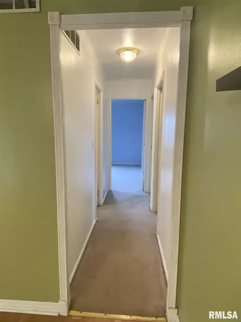 809 Memorial Dr, Macomb, IL 61455 photo 20