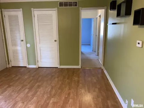 809 Memorial Dr, Macomb, IL 61455 photo 19