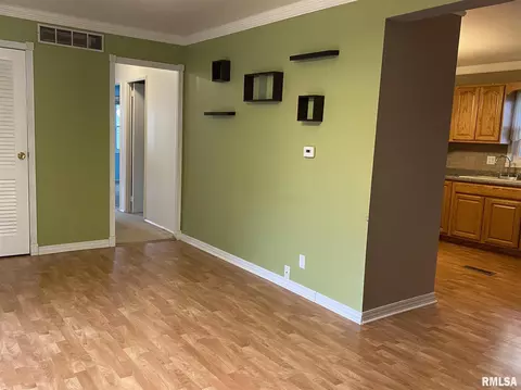 809 Memorial Dr, Macomb, IL 61455 photo 18