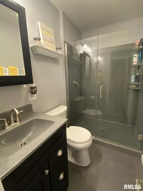 1155 Debbie Ln, Macomb, IL 61455 photo 29