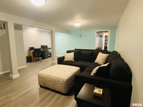 1155 Debbie Ln, Macomb, IL 61455 photo 35