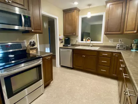 1155 Debbie Ln, Macomb, IL 61455 photo 12