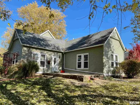 702 E Murray St, Macomb, IL 61455 photo 1
