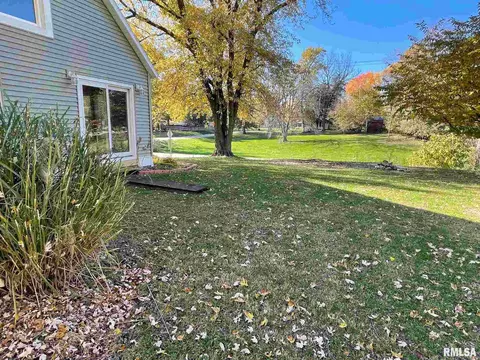 702 E Murray St, Macomb, IL 61455 photo 6