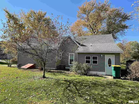 702 E Murray St, Macomb, IL 61455 photo 5