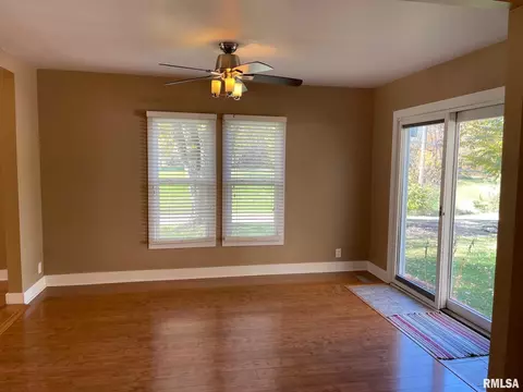 702 E Murray St, Macomb, IL 61455 photo 13