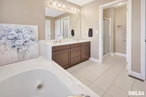 11204 N Jonathans Way, Dunlap, IL 61525 photo 32