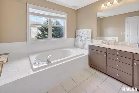 11204 N Jonathans Way, Dunlap, IL 61525 photo 33