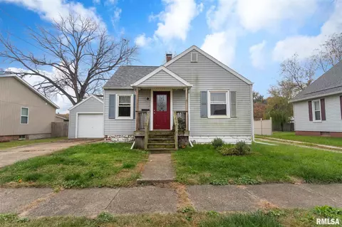 1006 Elm St, Canton, IL 61520 photo 1