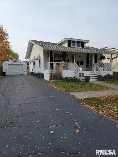 250 N 3rd Ave, Canton, IL 61520 photo 1