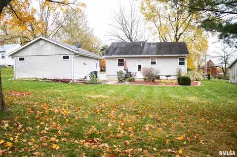 207 W Sunny Ln, Eureka, IL 61530 photo 7