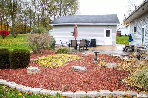 207 W Sunny Ln, Eureka, IL 61530 photo 10