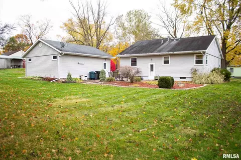 207 W Sunny Ln, Eureka, IL 61530 photo 8