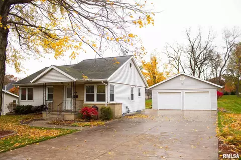 207 W Sunny Ln, Eureka, IL 61530 photo 3