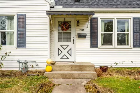 903 Eldridge St, Washington, IL 61571 photo 2