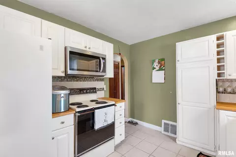 903 Eldridge St, Washington, IL 61571 photo 14