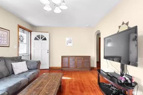 903 Eldridge St, Washington, IL 61571 photo 8