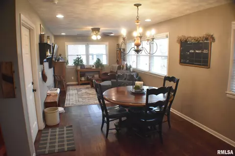 1310 Sunview Dr, Canton, IL 61520 photo 23