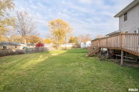211 Bittersweet Rd, Washington, IL 61571 photo 9