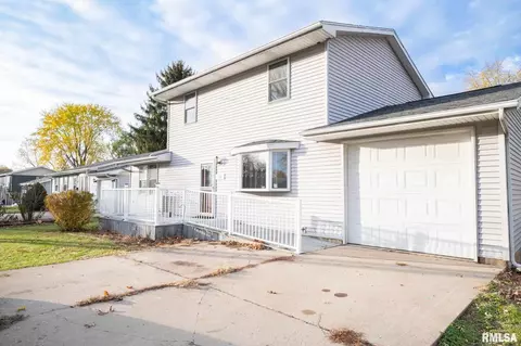211 Bittersweet Rd, Washington, IL 61571 photo 3