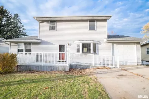 211 Bittersweet Rd, Washington, IL 61571 photo 2
