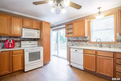 211 Bittersweet Rd, Washington, IL 61571 photo 22