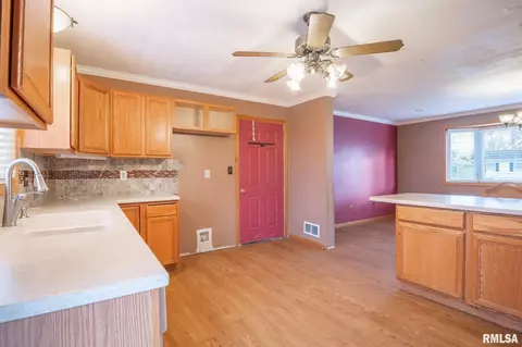 211 Bittersweet Rd, Washington, IL 61571 photo 18