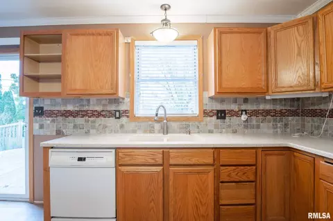 211 Bittersweet Rd, Washington, IL 61571 photo 23