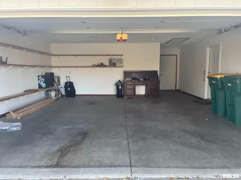401 Evergreen Dr, Macomb, IL 61455 photo 20