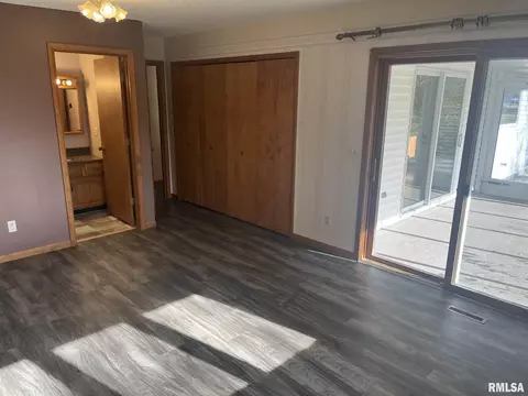401 Evergreen Dr, Macomb, IL 61455 photo 9