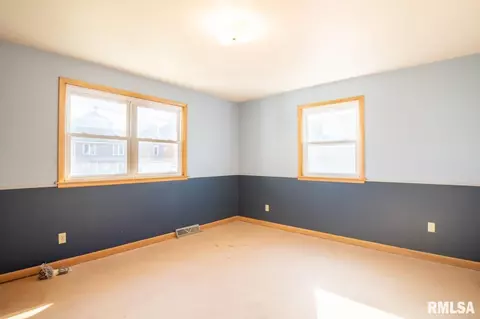 506 Pleasant St, Benson, IL 61516 photo 15