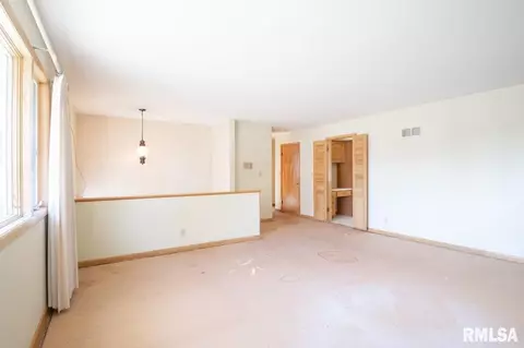 506 Pleasant St, Benson, IL 61516 photo 3