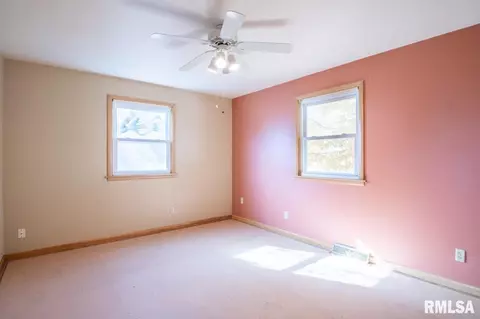 506 Pleasant St, Benson, IL 61516 photo 18