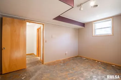 506 Pleasant St, Benson, IL 61516 photo 28