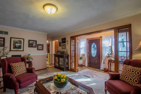 15516 E Geronimo Dr, Cuba, IL 61427 photo 6